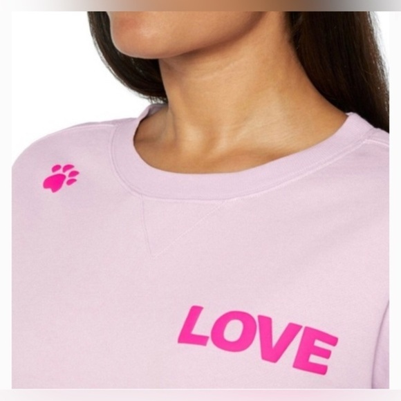 Wildfox light purple‎ lilac “Dogs Love Me” Graphic print Crewneck Sweatshirt - Picture 6 of 7